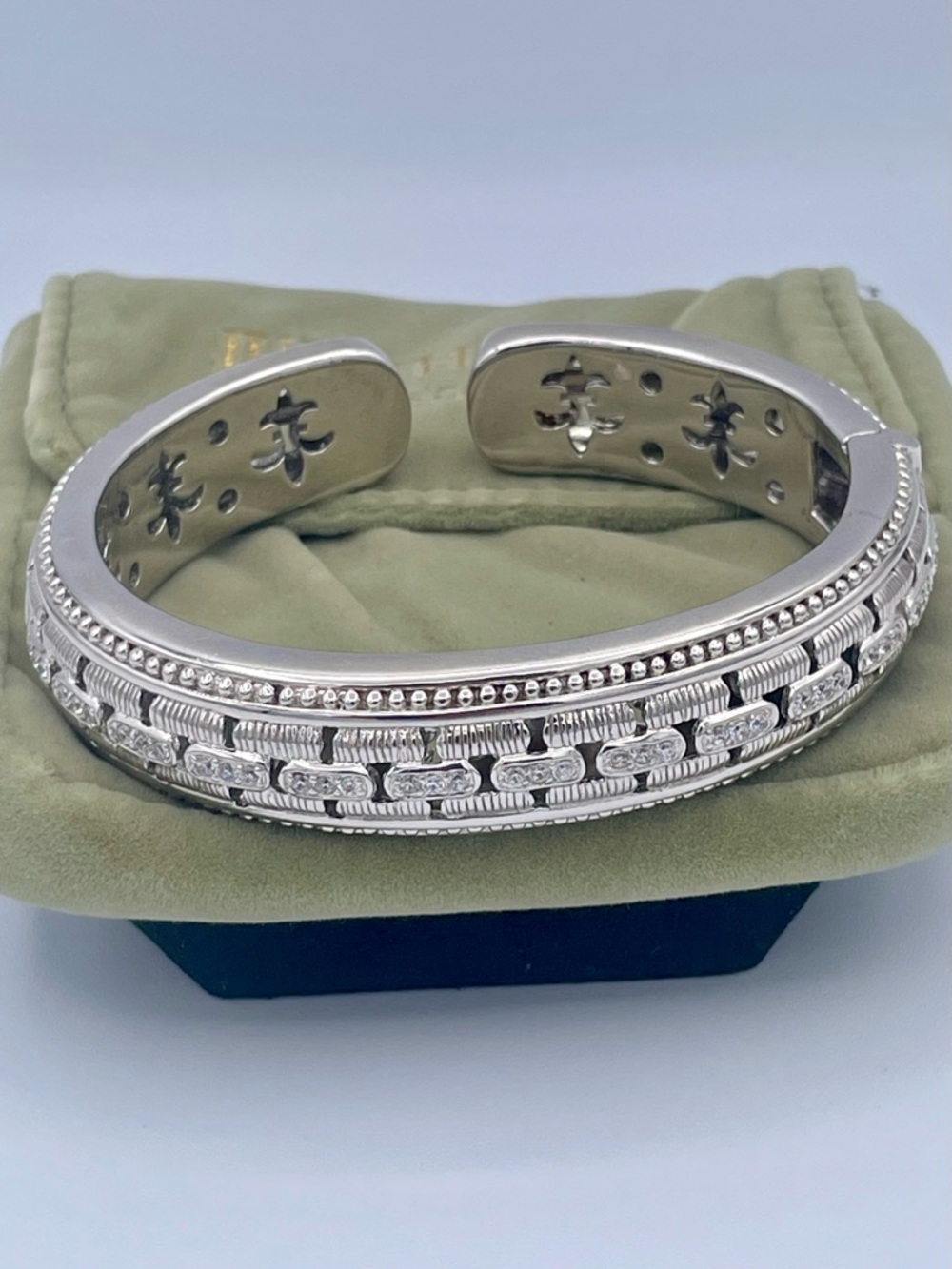 Judith Ripka Sterling Silver 925 CZ Pave Hinged Cuff Bracelet Wide Heavy71.7g - Picture 12 of 13